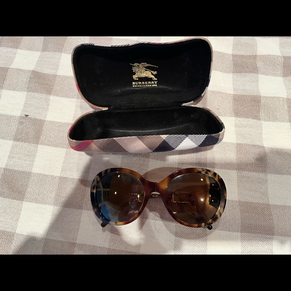Classic Burberry Sunglasses